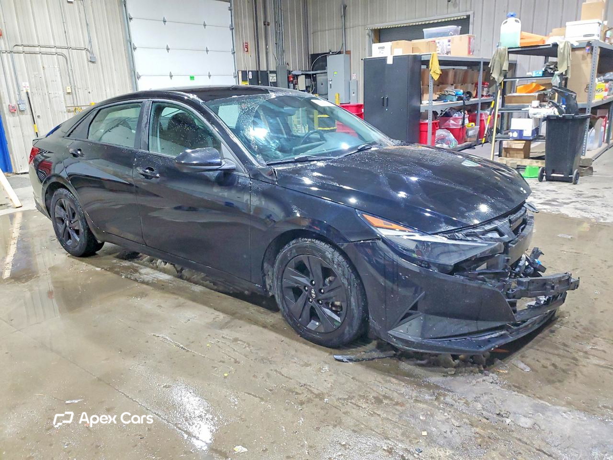 Hyundai Elantra 2021