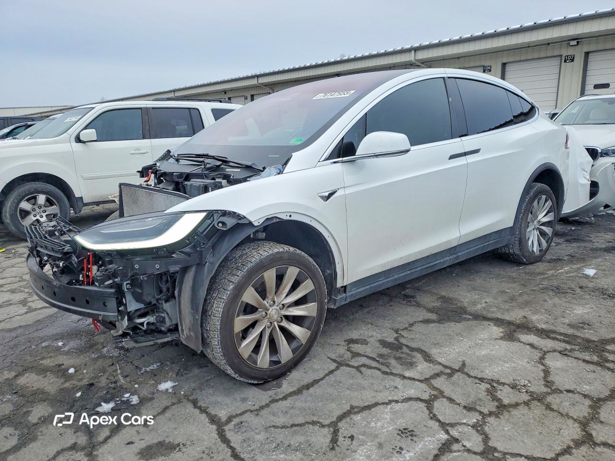 Tesla Model X 2019