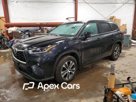 Toyota Highlander 2021 - Image 1 of 13