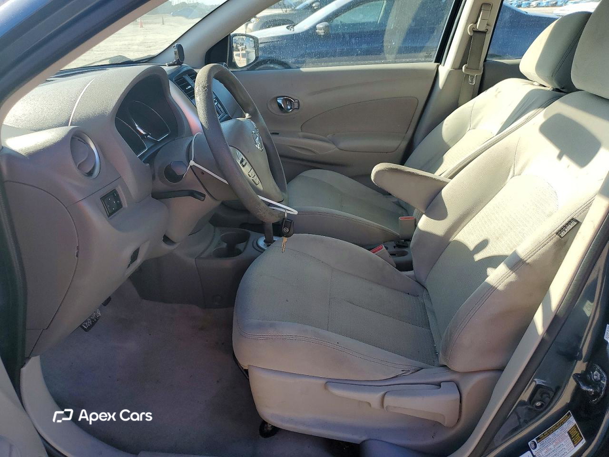 Nissan Versa 2016