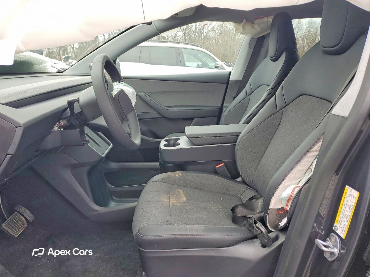 Tesla Model Y 2026