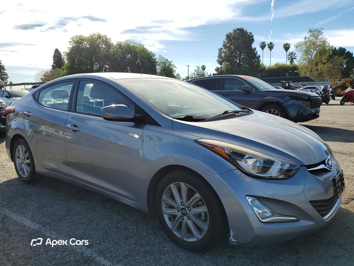 Hyundai Elantra 2015