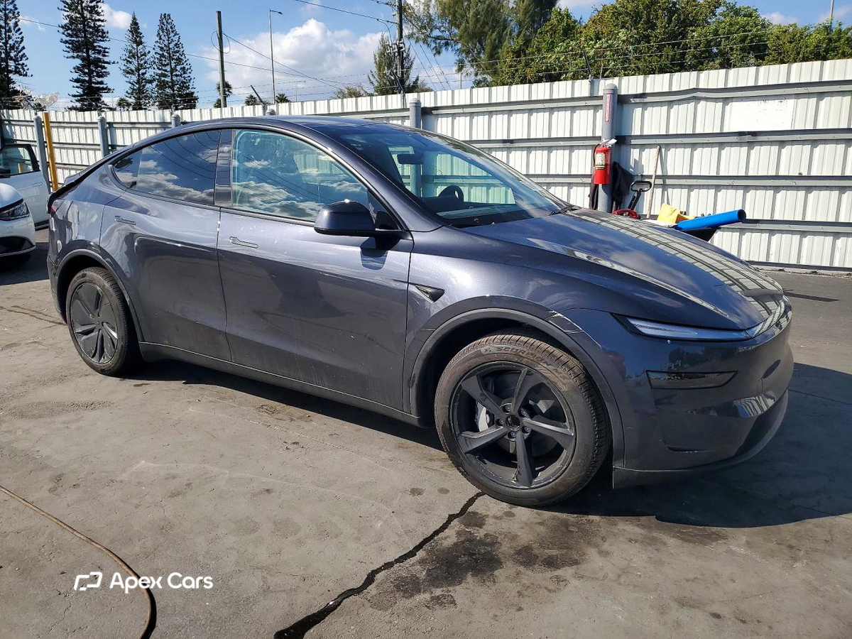 Tesla Model Y 2026