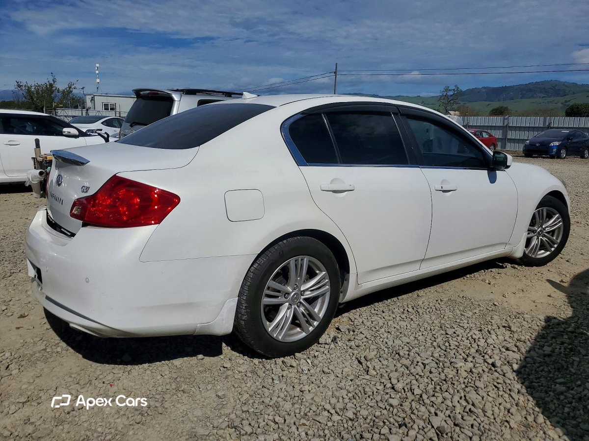 Infiniti G 2013