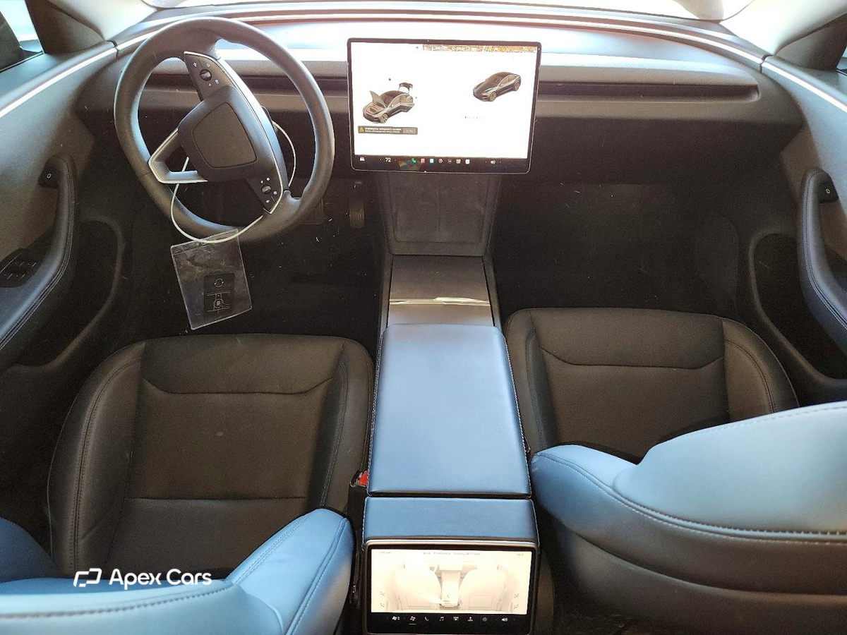 Tesla Model 3 2024