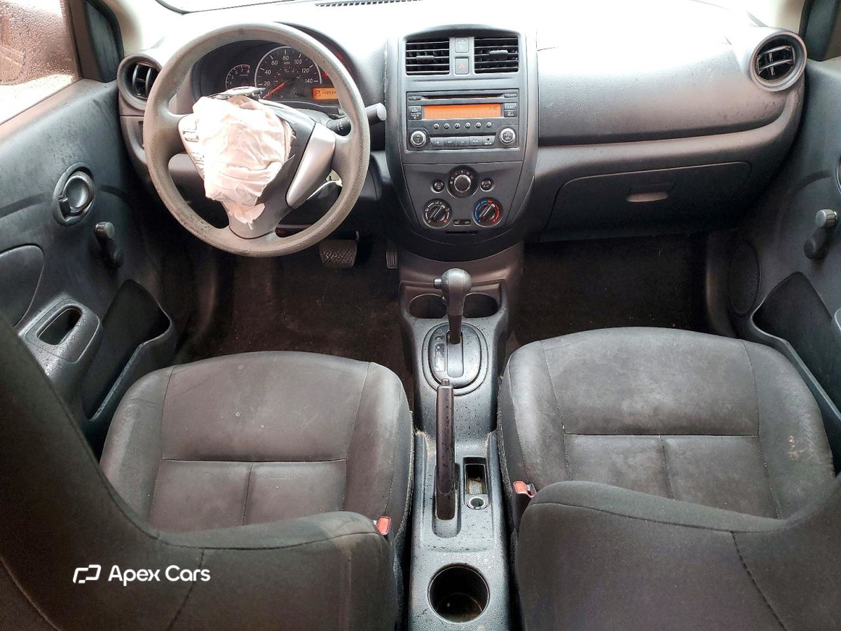 Nissan Versa 2016