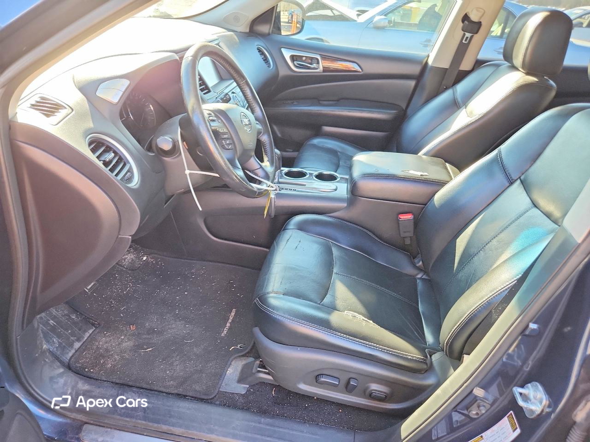 Nissan Pathfinder 2014