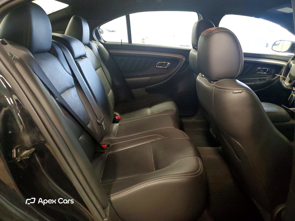 Ford Taurus 2015