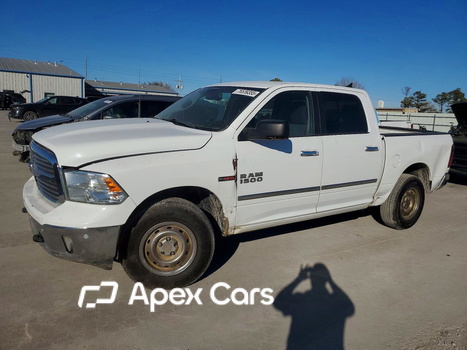 RAM 1500 2015 - Zdjęcie 1 z 12