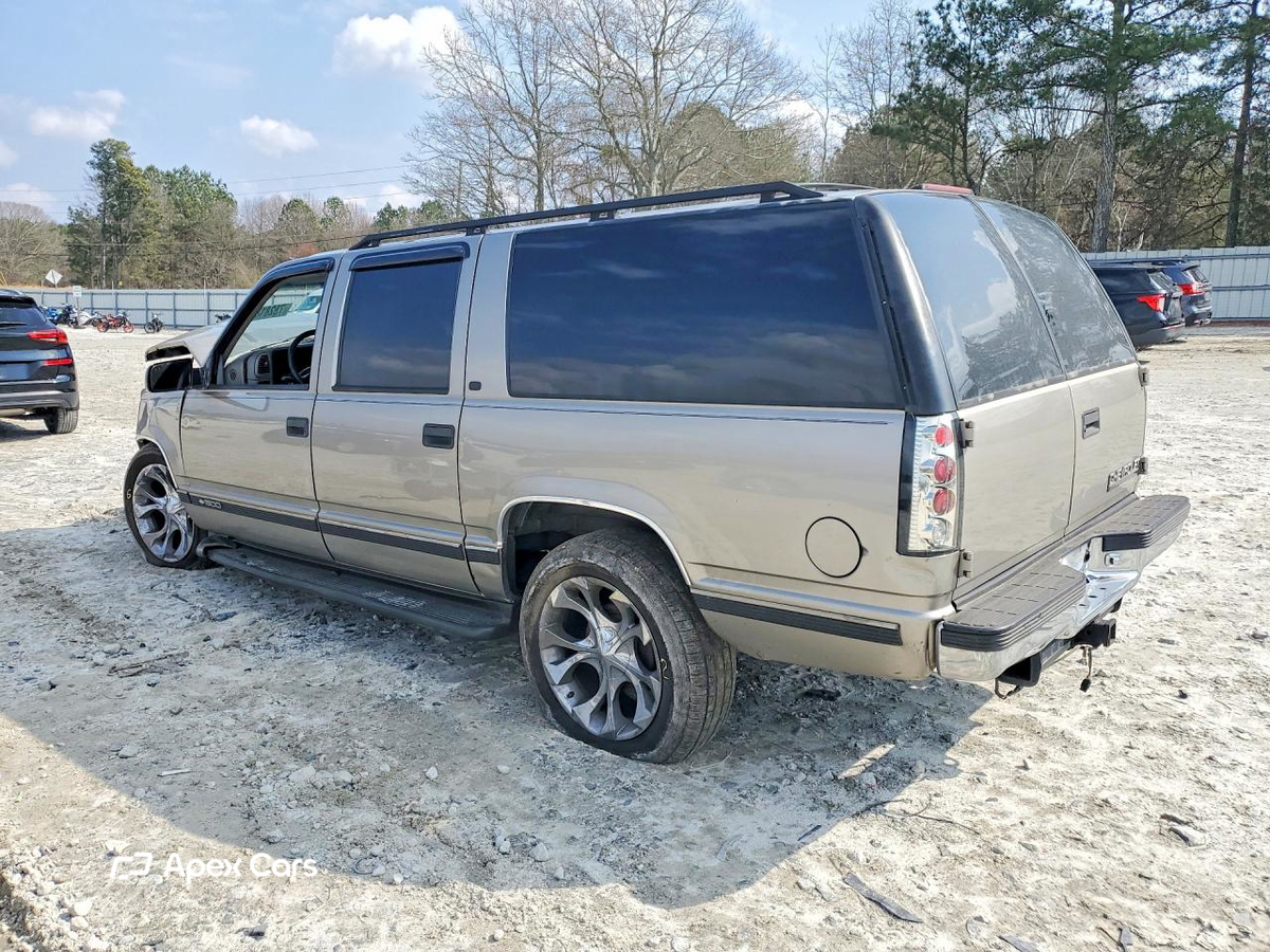 Chevrolet Suburban 1999