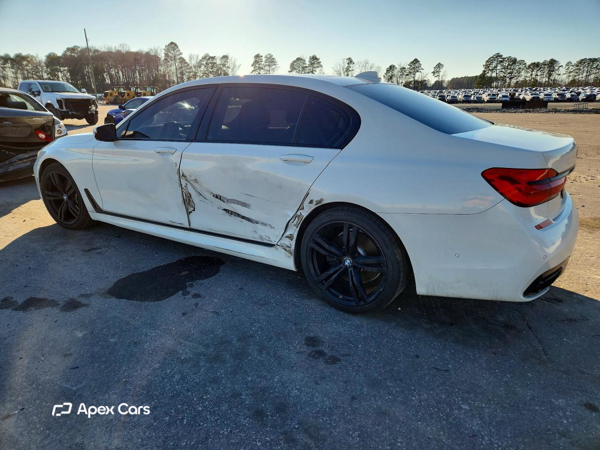 BMW Series 7 2016