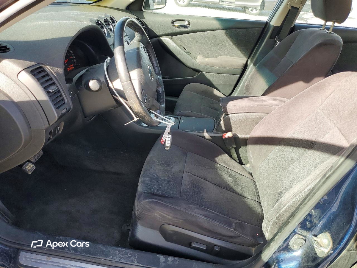 Nissan Altima 2011