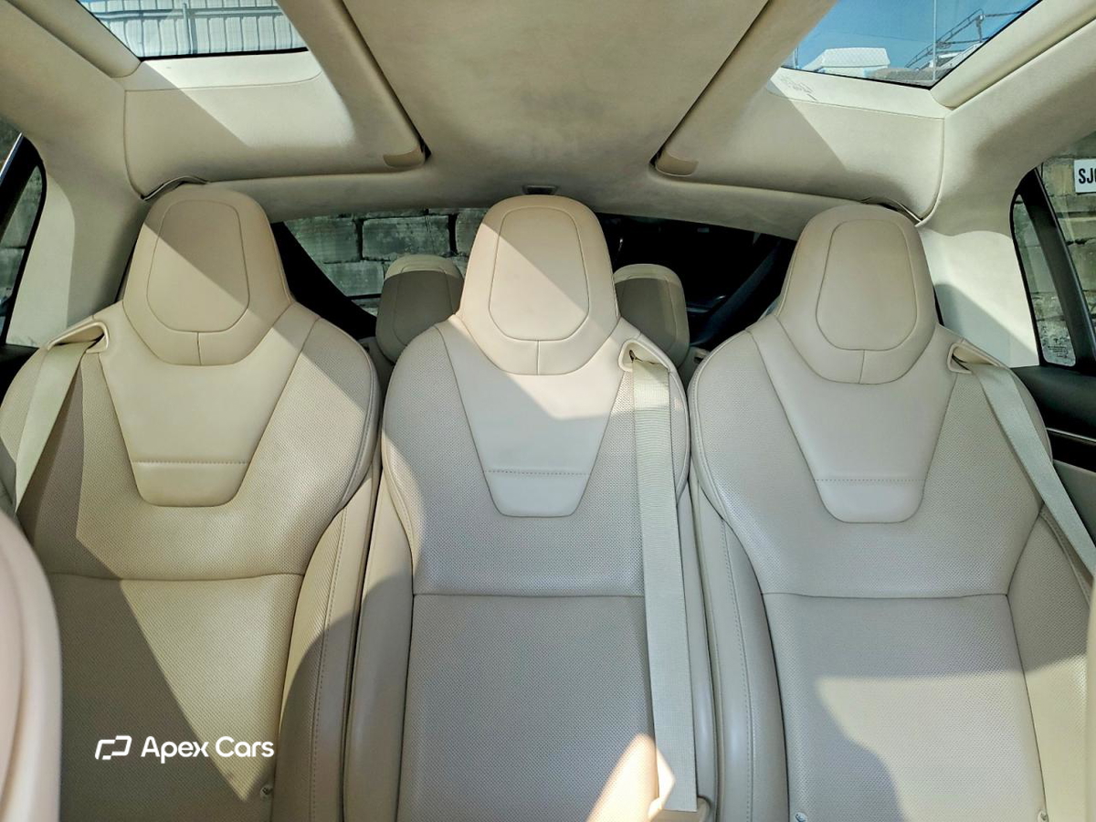 Tesla Model X 2016