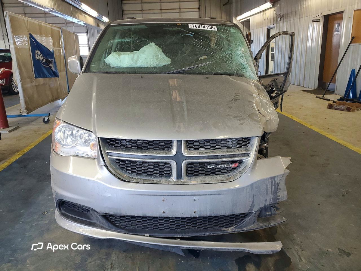 Dodge Caravan 2015