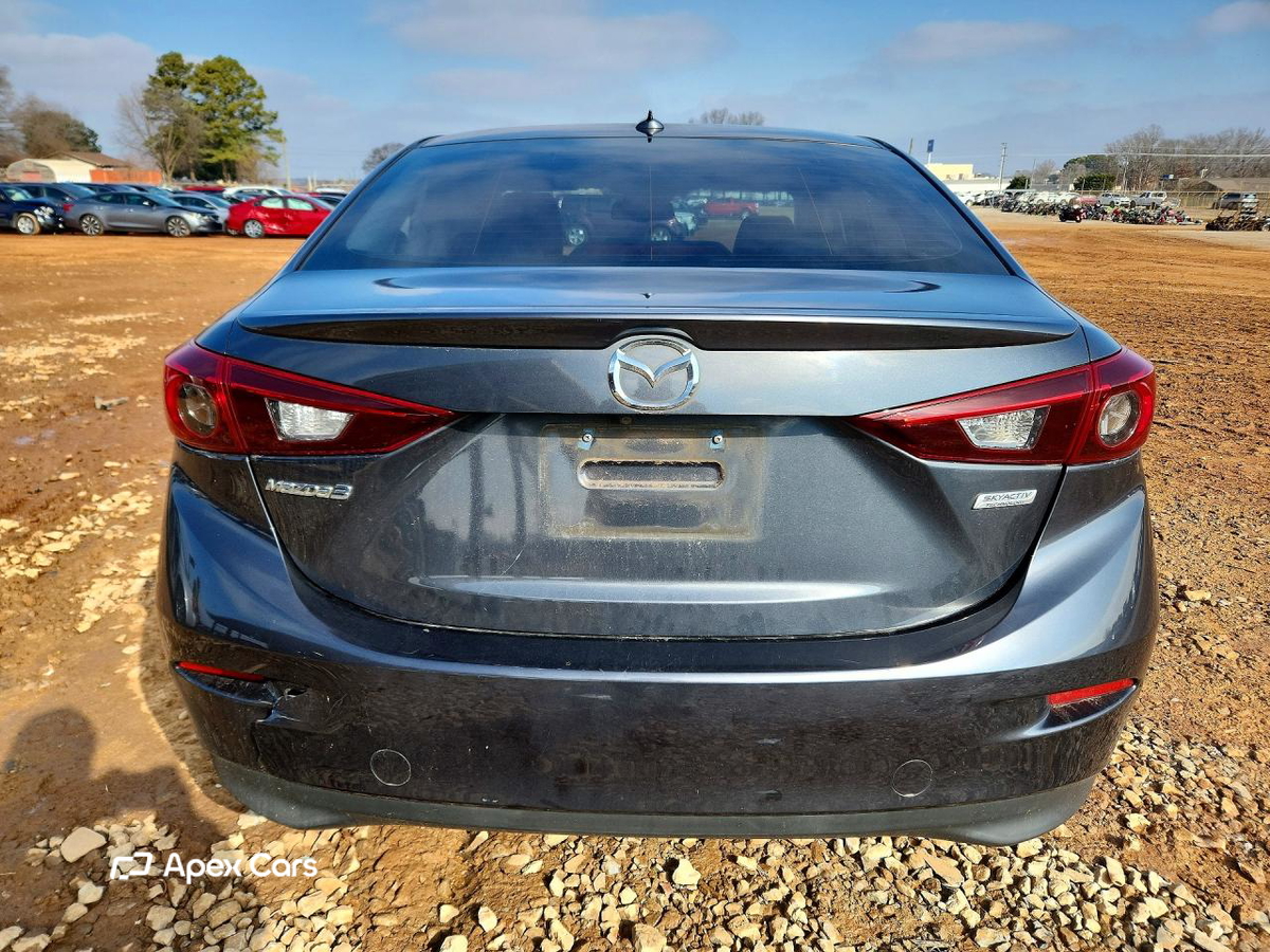 Mazda 3 2016