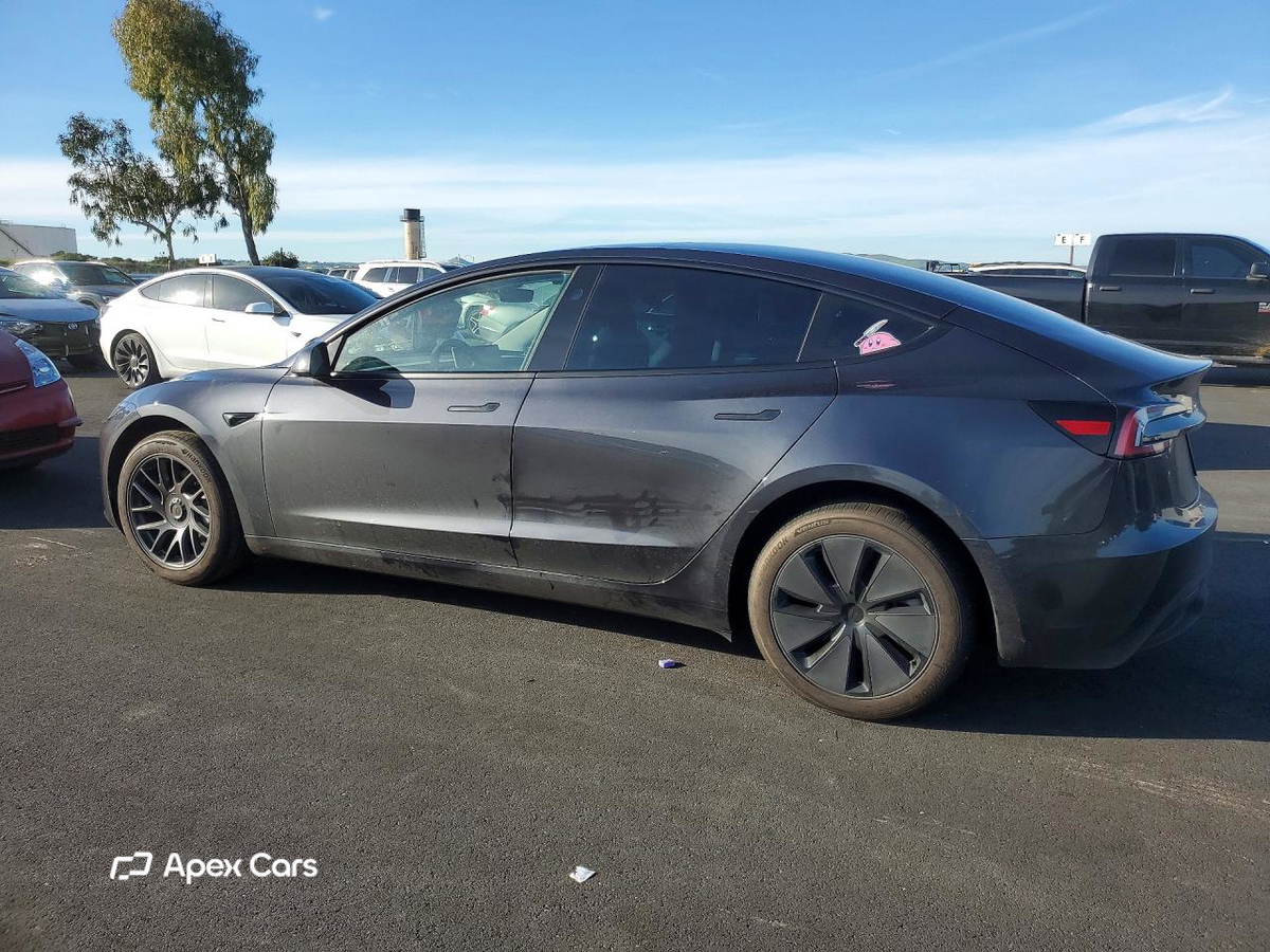 Tesla Model 3 2025
