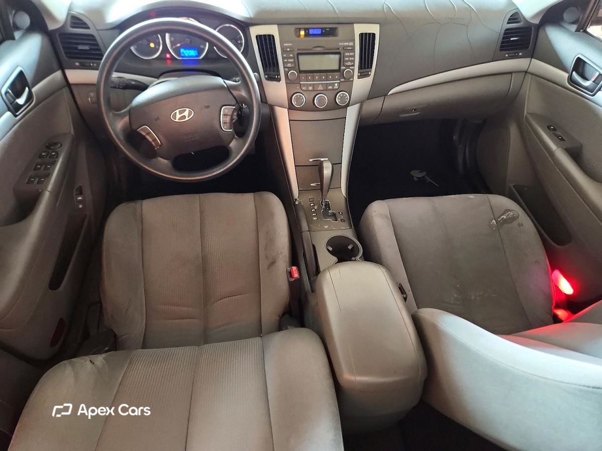 Hyundai Sonata 2010