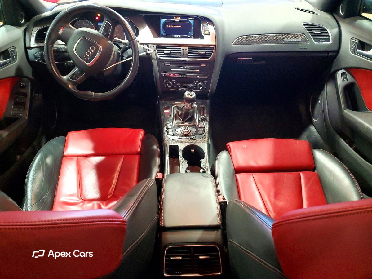 Audi RS4 2011