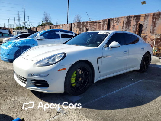 Porsche Panamera 2015 - Image 1 of 12