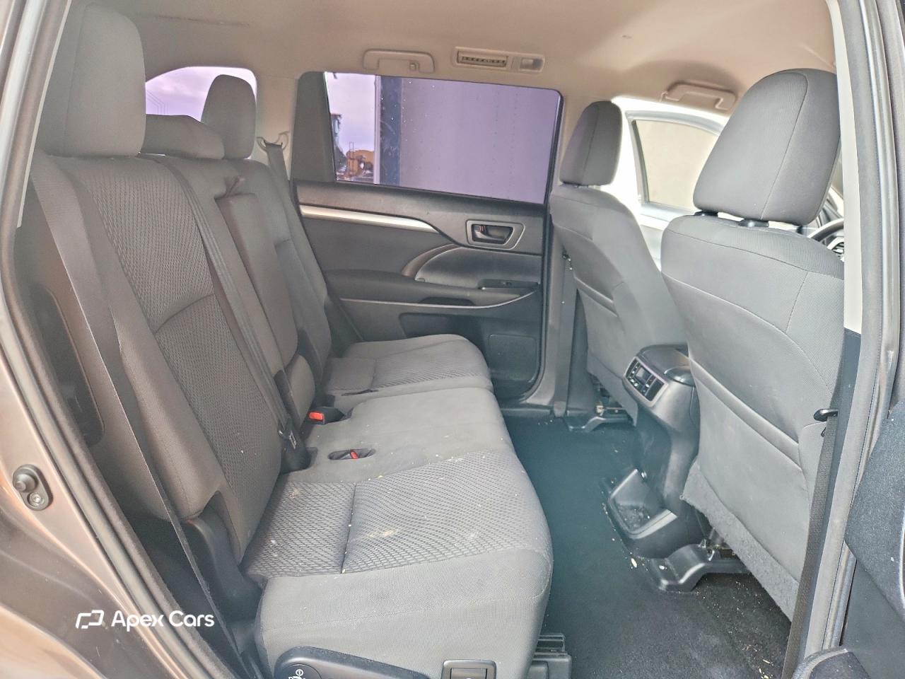 Toyota Highlander 2016