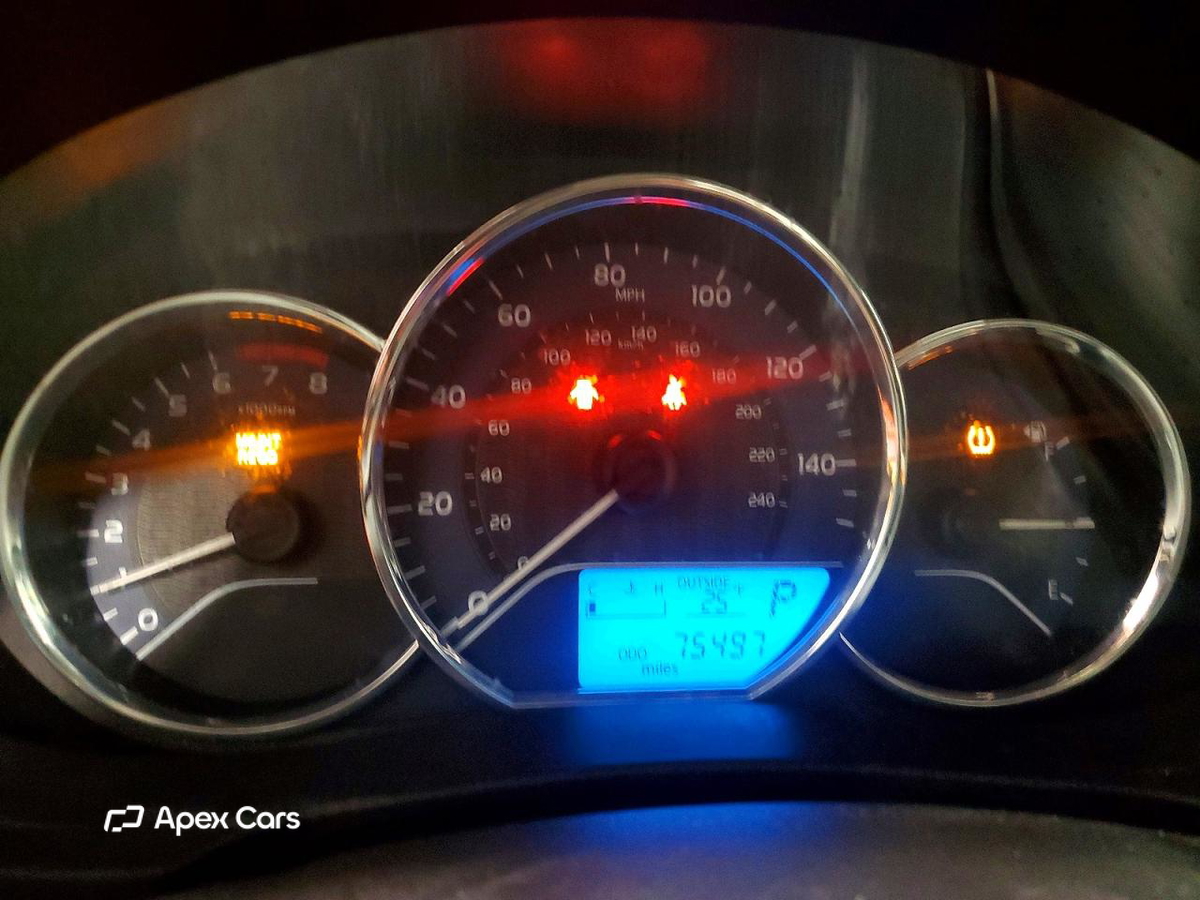 Toyota Corolla 2015