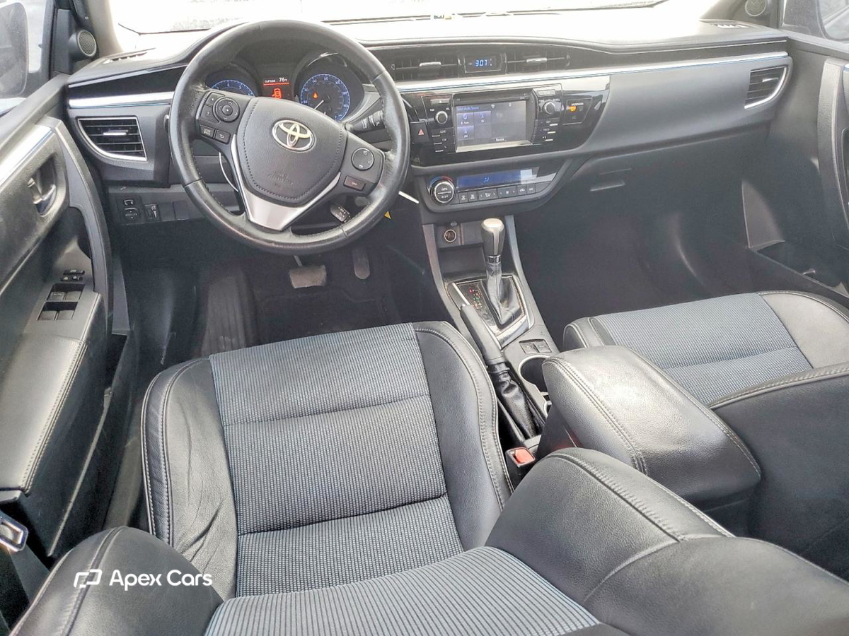 Toyota Corolla 2015