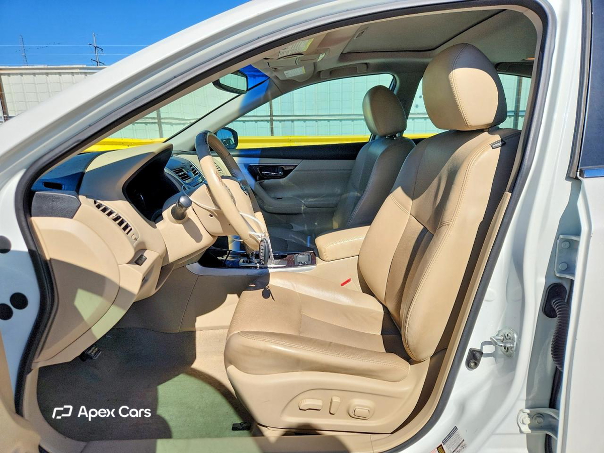 Nissan Altima 2014