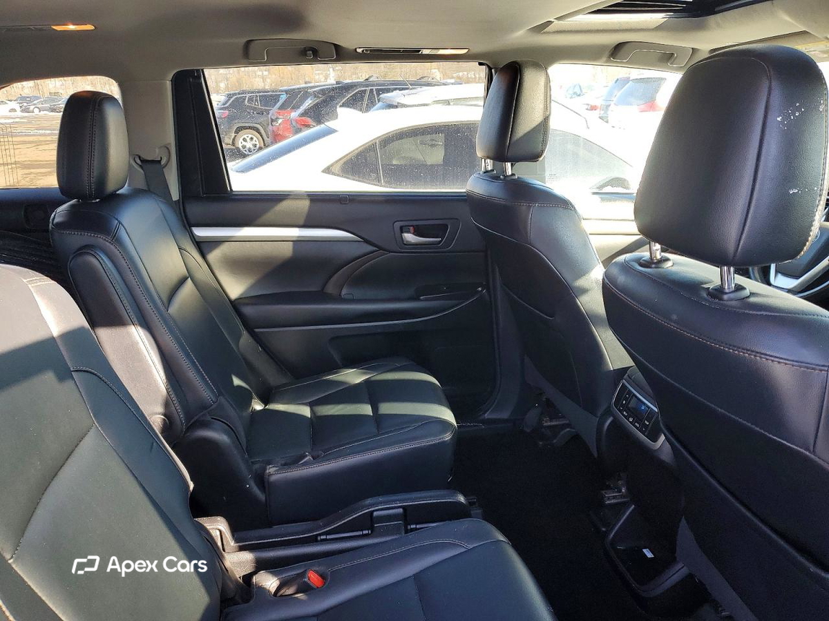 Toyota Highlander 2018