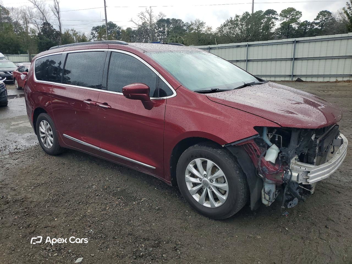 Chrysler Pacifica 2017