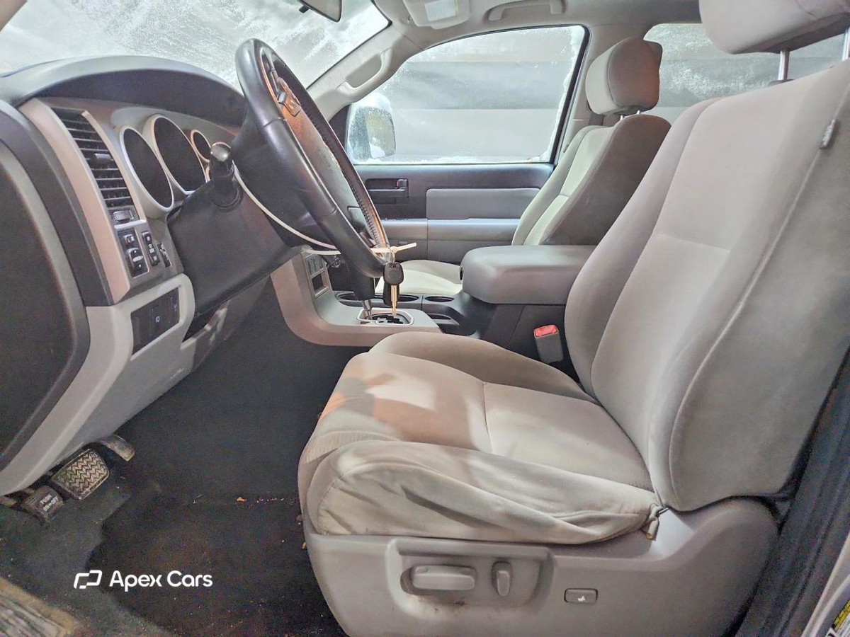 Toyota Sequoia 2012