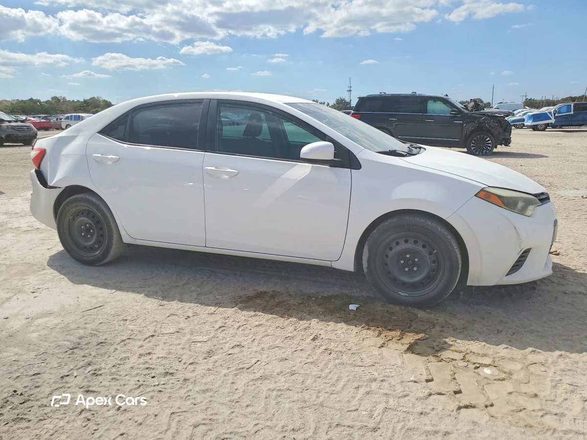 Toyota Corolla 2015