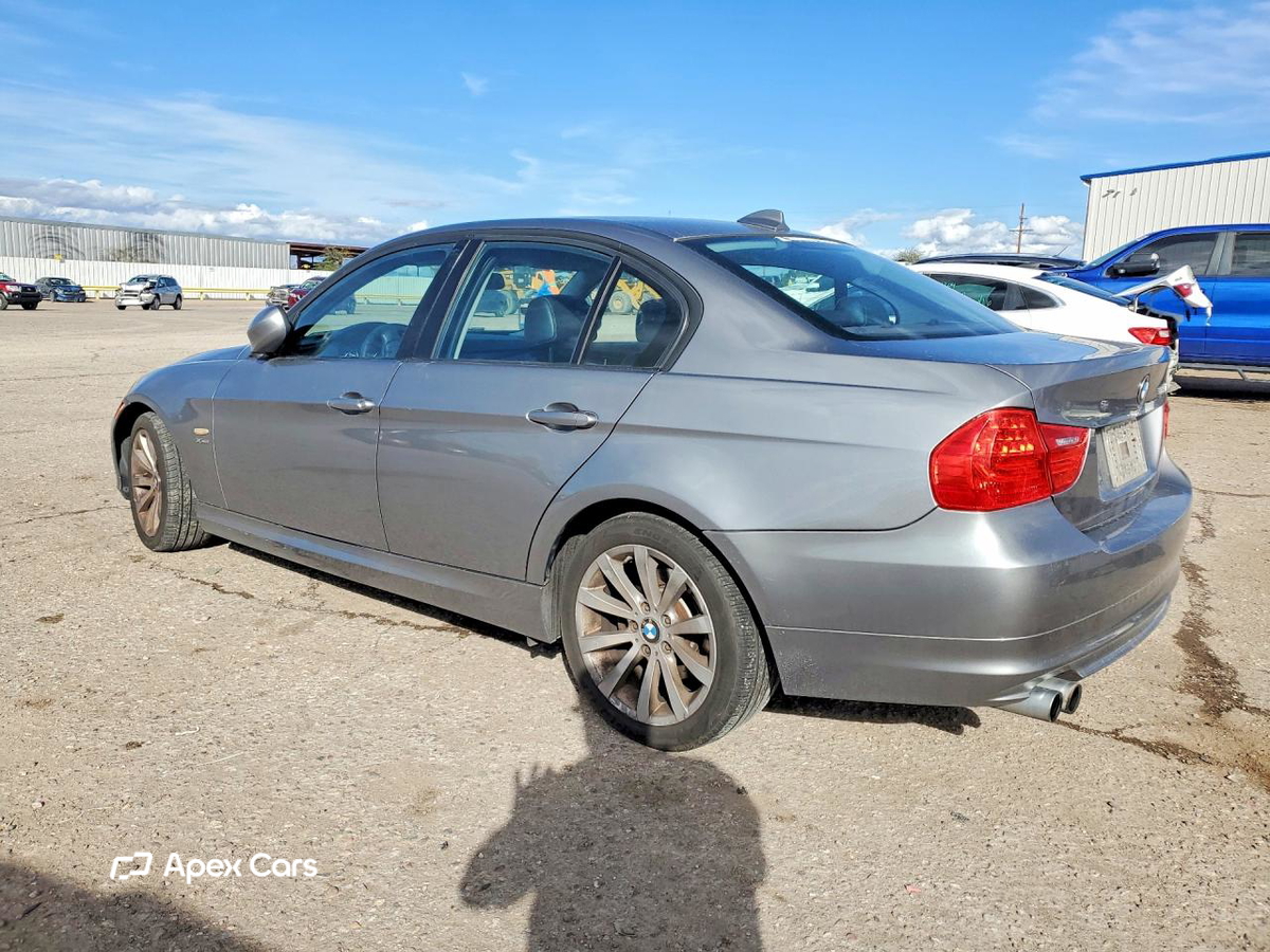 BMW Series 3 2011