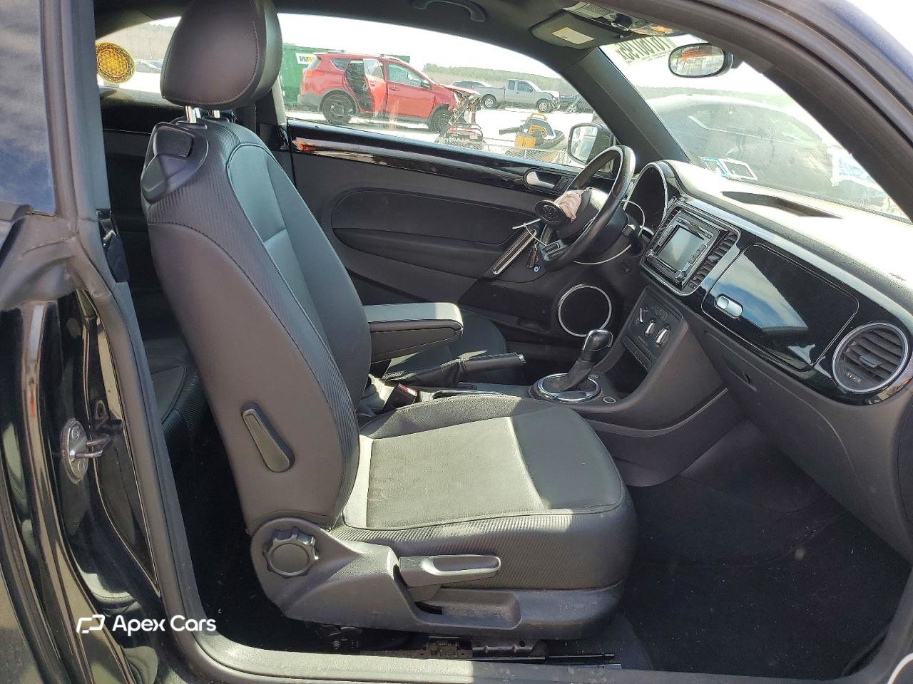 Volkswagen Beetle 2012