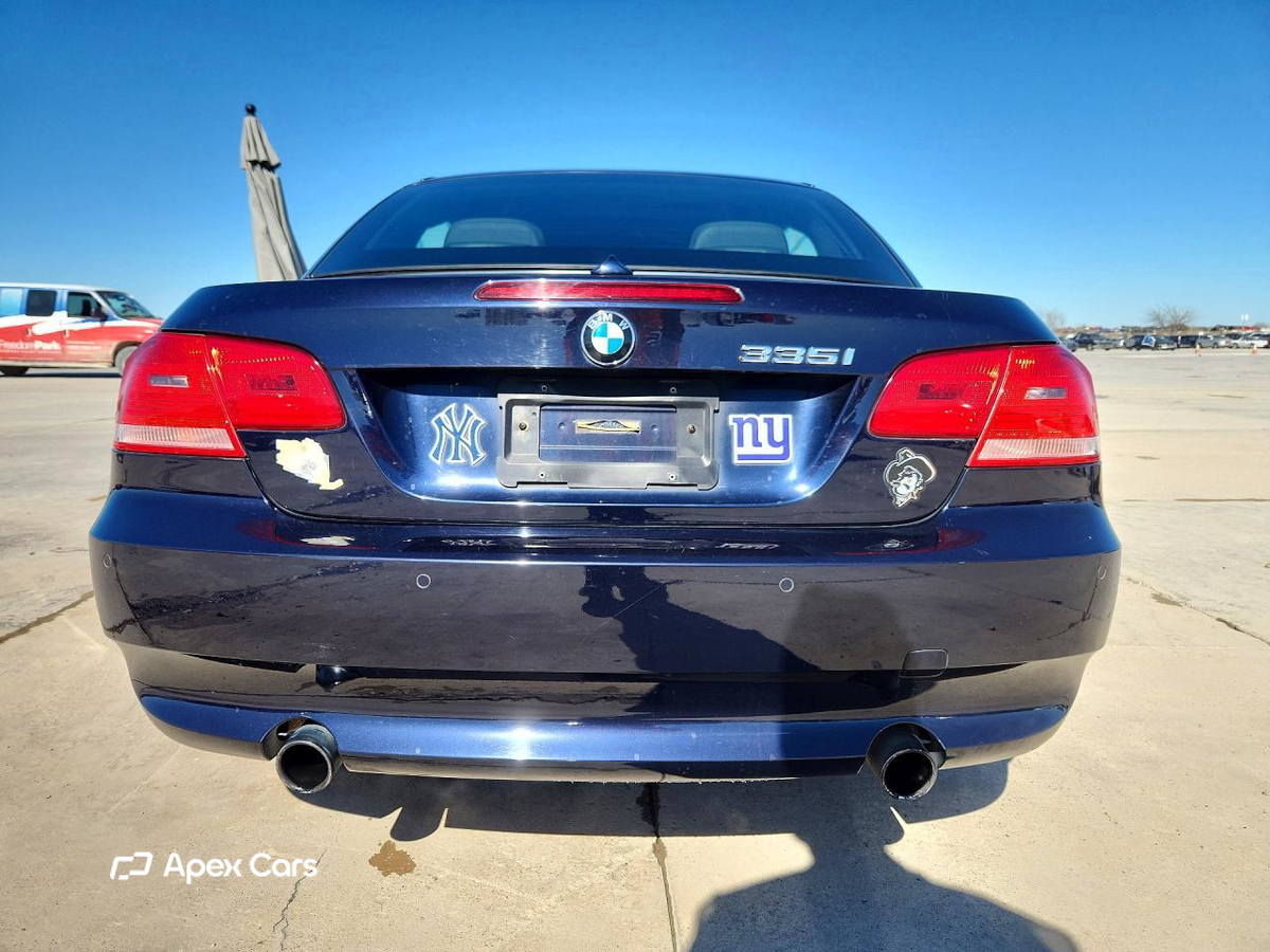 BMW Series 3 2010