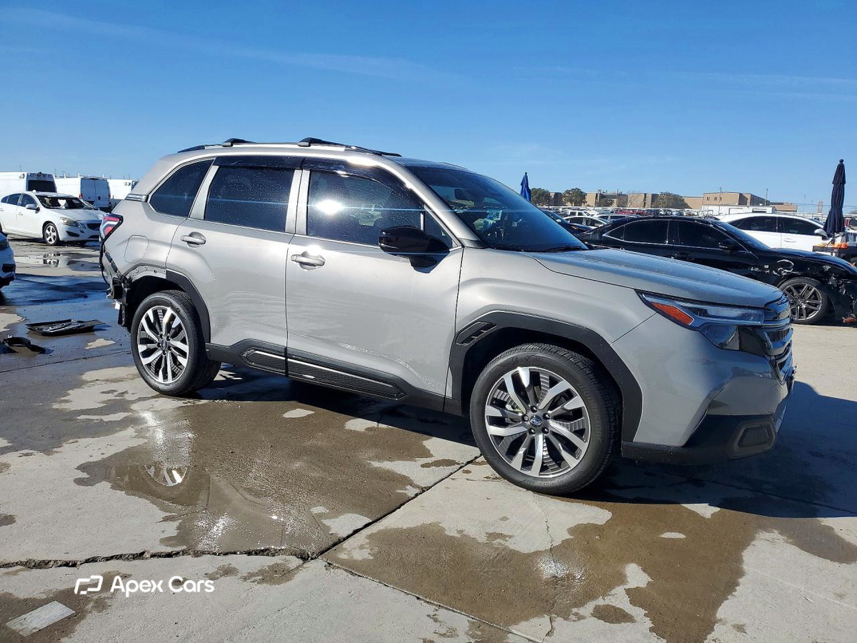 Subaru Forester 2025