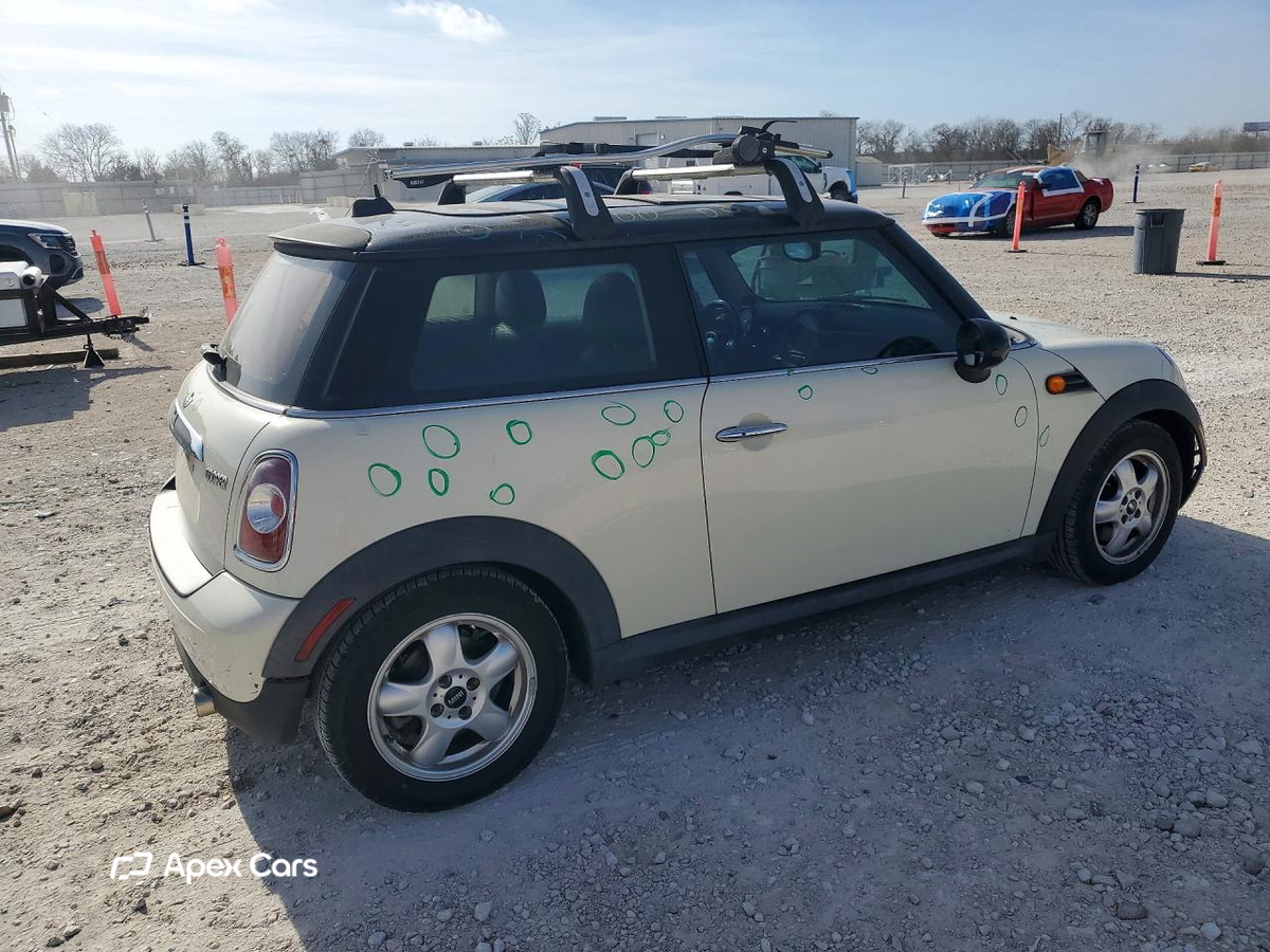 MINI Cooper 2011