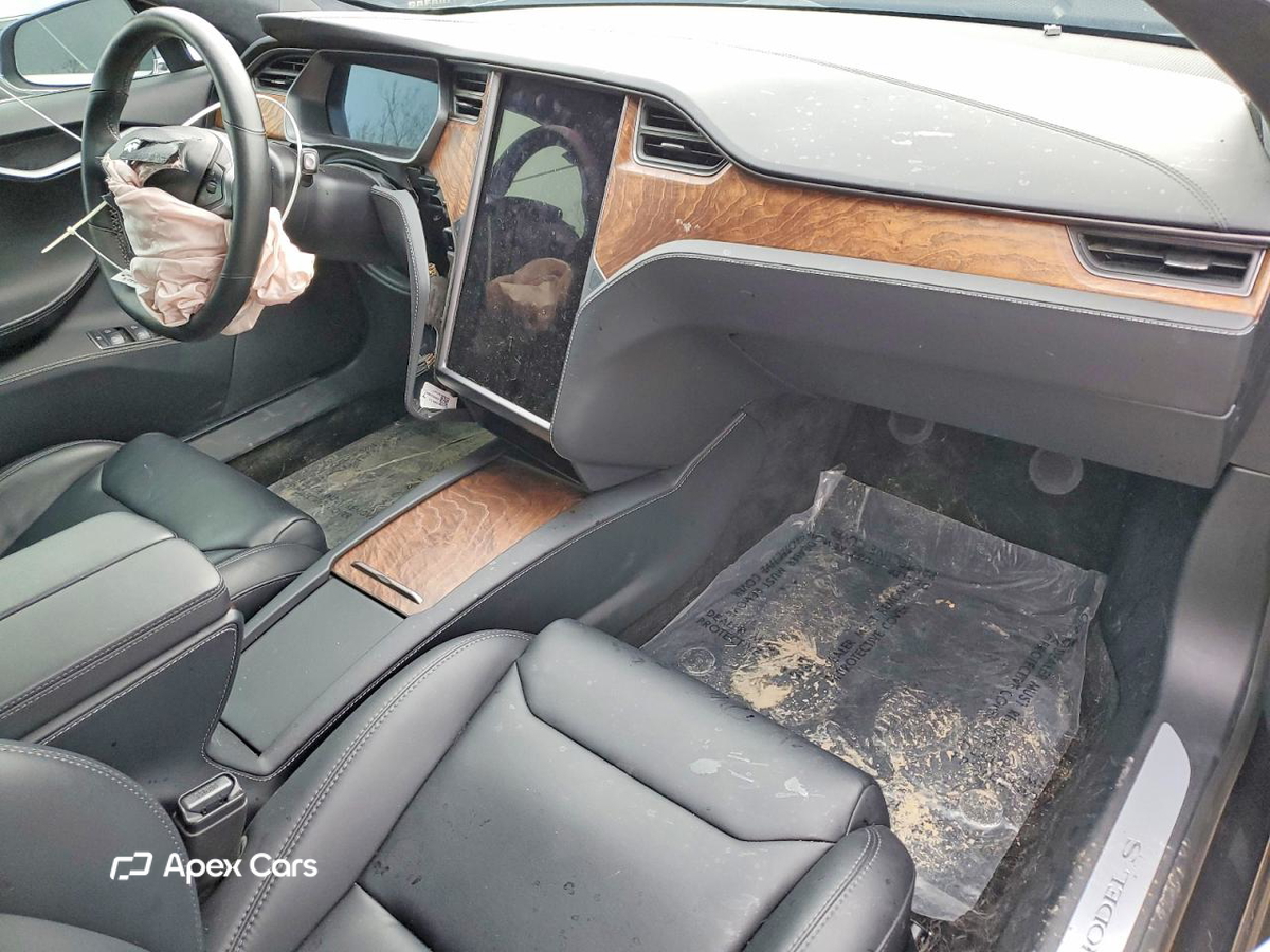 Tesla Model S 2019