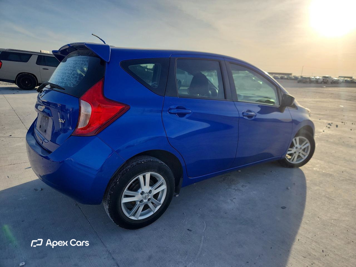 Versa 2016