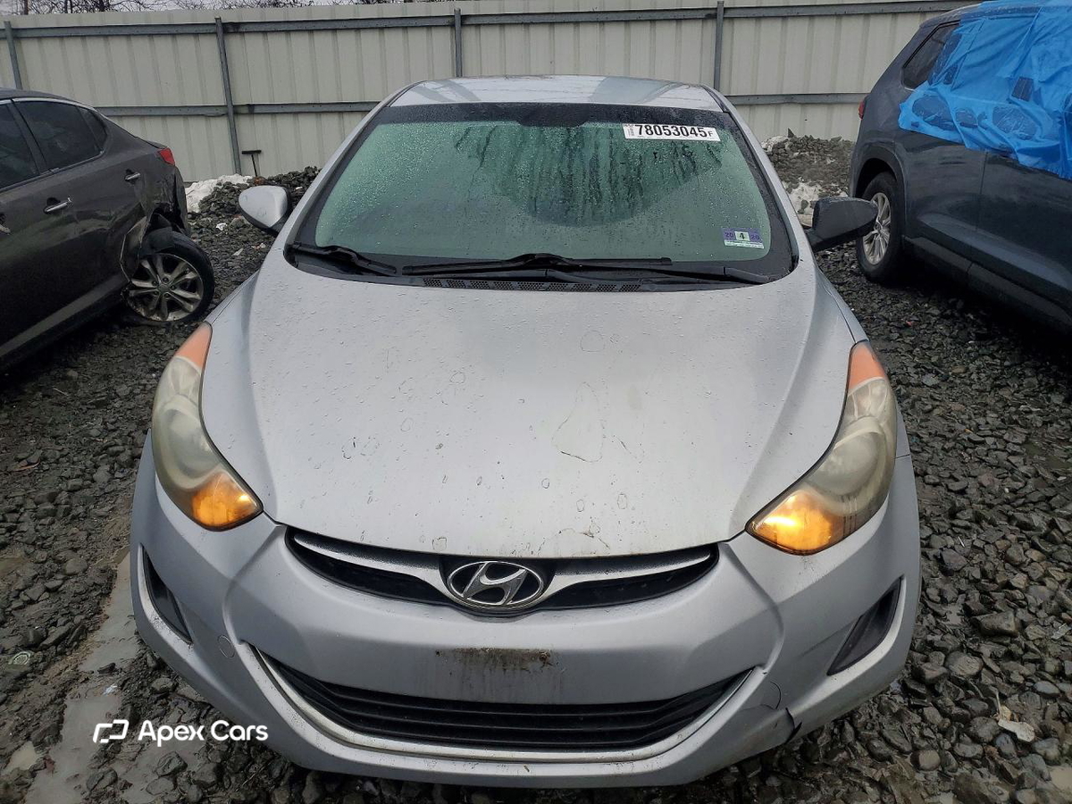 Hyundai Elantra 2011