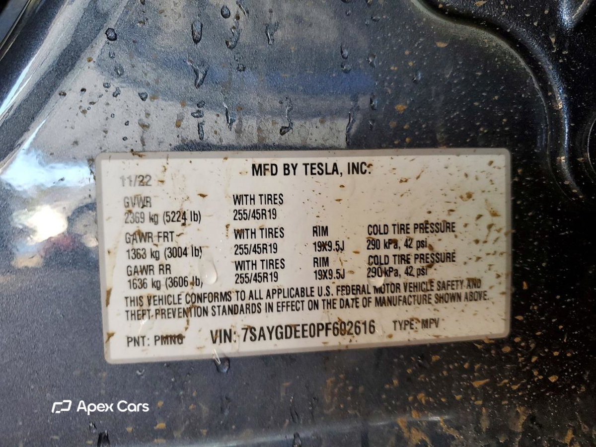 Tesla Model Y 2023