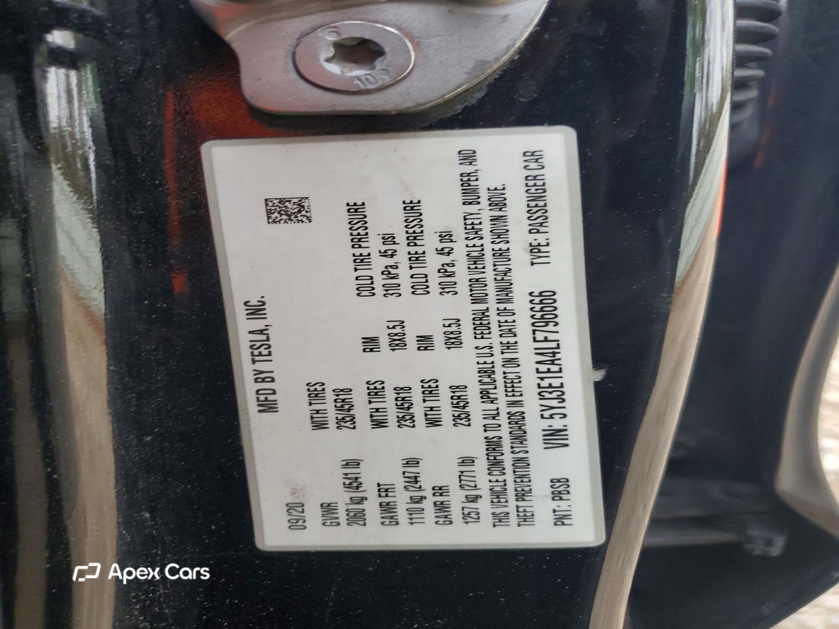 Tesla Model 3 2020
