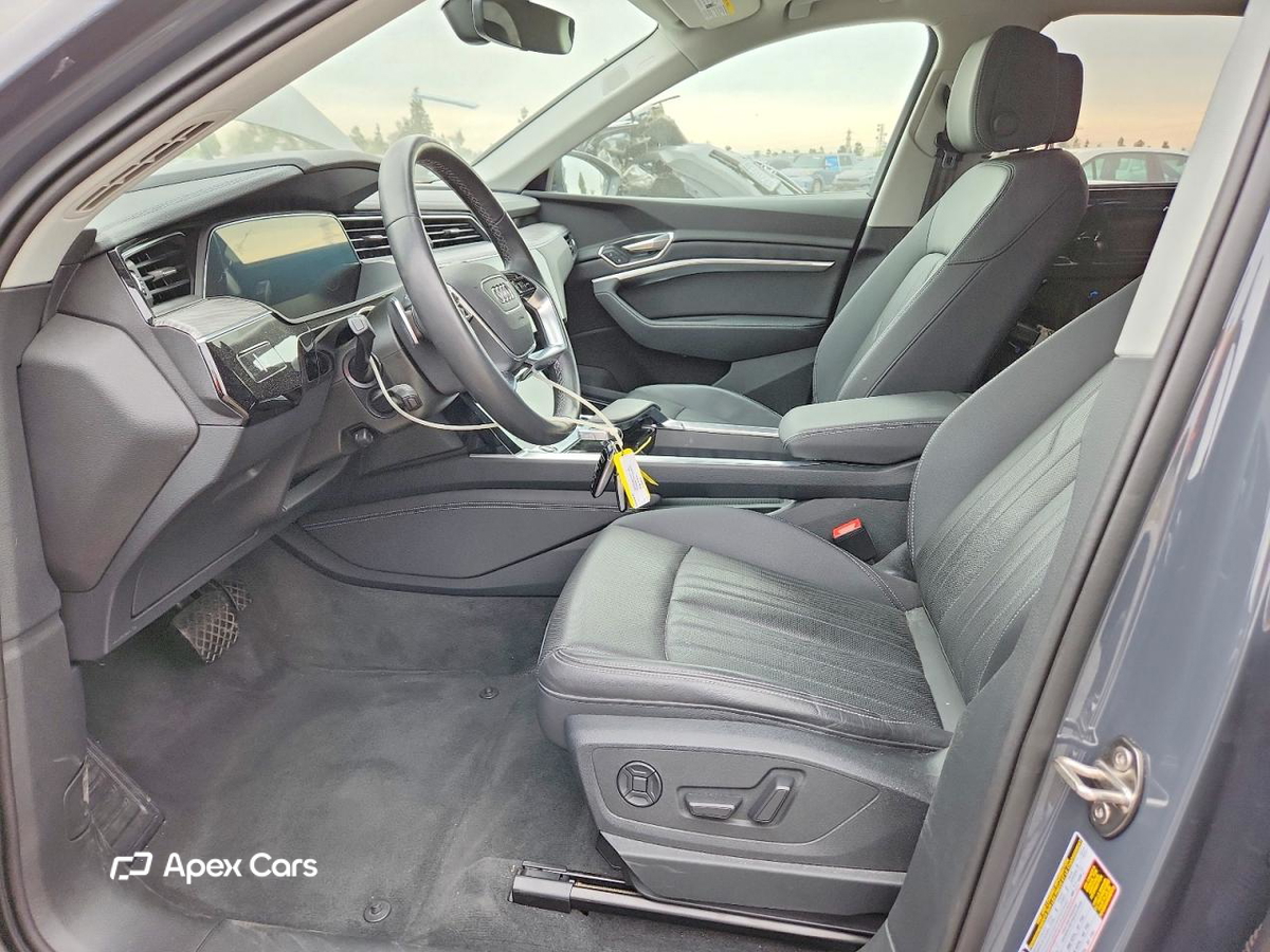 Audi Q8 2024