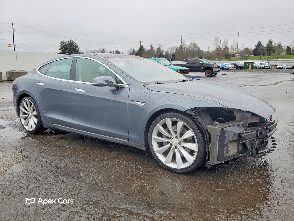 Tesla Model S 2013