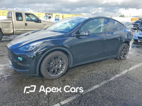 Tesla Model Y 2025 - Image 1 of 15
