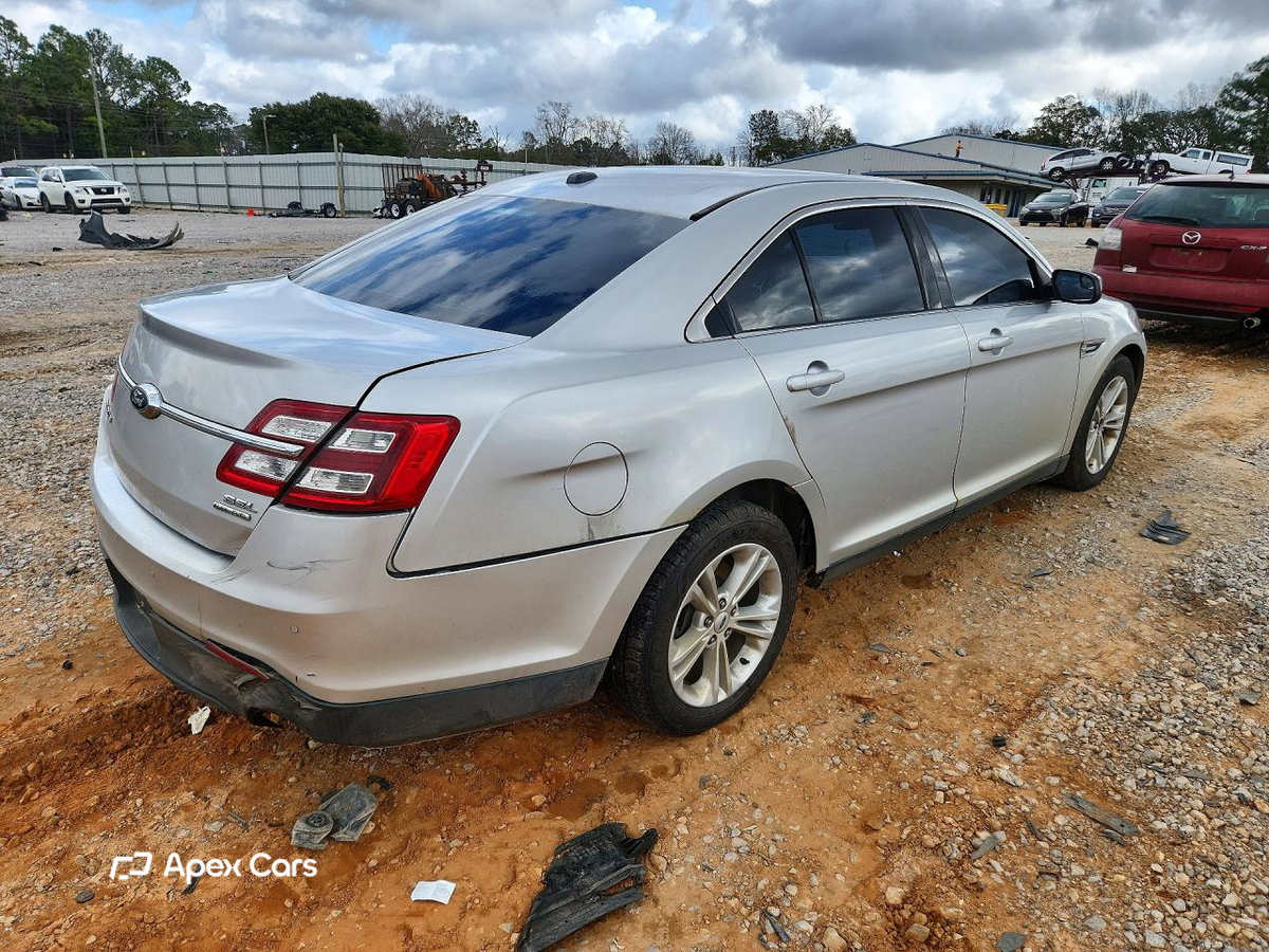Ford Taurus 2017