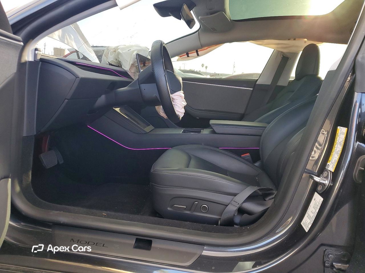 Tesla Model 3 2025