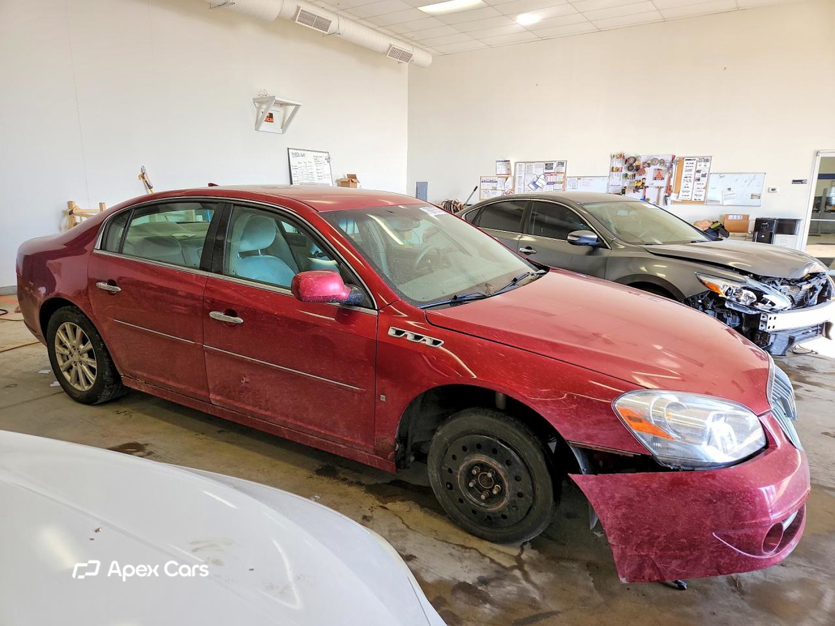 Buick Lucerne 2010
