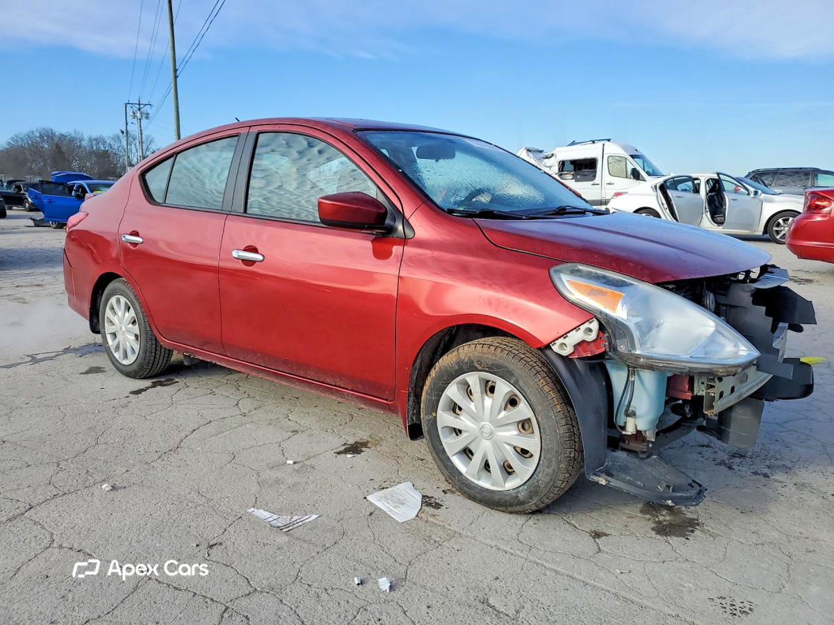 Nissan Versa 2016