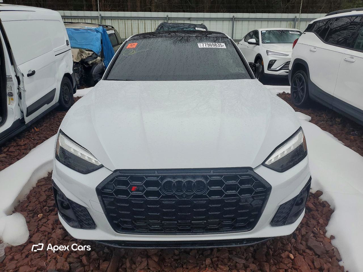 Audi RS5 2023