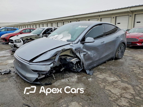 Tesla Model Y 2026 - Zdjęcie 1 z 15